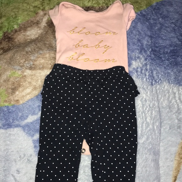 Baby outfits 🤍❤️ 0-3 Months - Picture 7 of 12